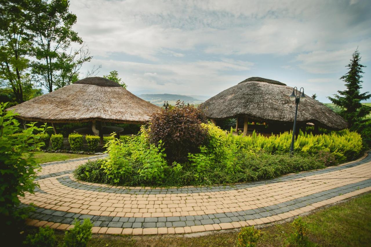 Zajazd ,,Pod Jeleniem" Okrajnik Exterior photo